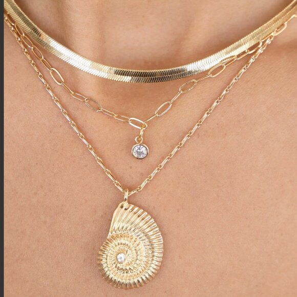 ettika Jewelry - Ettika - Nautilus Shell Pendant Layered Necklace